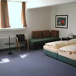 Hotel Pop-up-hotel Schloss Haniel 3*