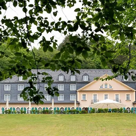 Pop-up-hotel Schloss Haniel Hotel 3*