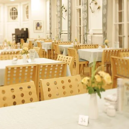 Pop-up-hotel Schloss Haniel Wermelskirchen