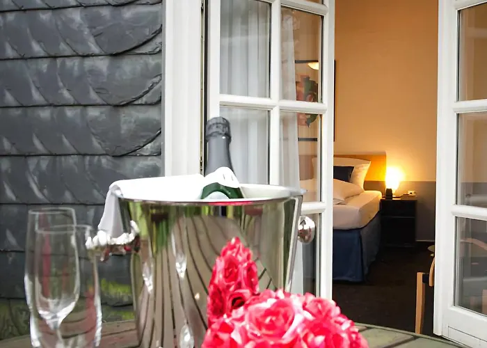 Pop-up-hotel Schloss Haniel 3*