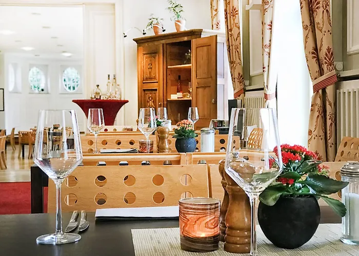 Pop-up-hotel Schloss Haniel 3*