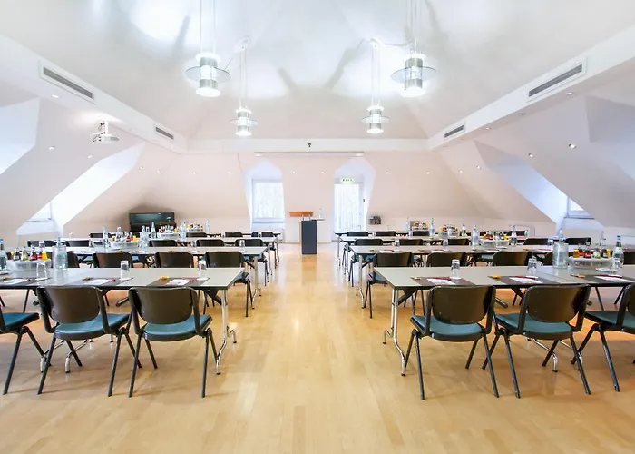 Pop-up-hotel Schloss Haniel מלון 3*