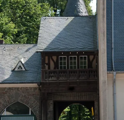 Pop-up-hotel Schloss Haniel Hotel 3*