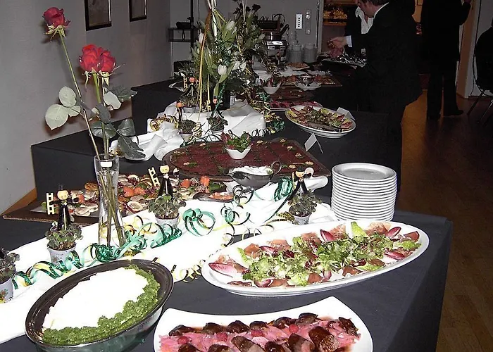 Pop-up-hotel Schloss Haniel 3*