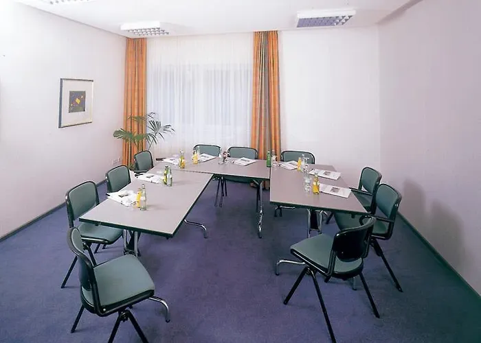 Pop-up-hotel Schloss Haniel 3* ורמלסקירכן